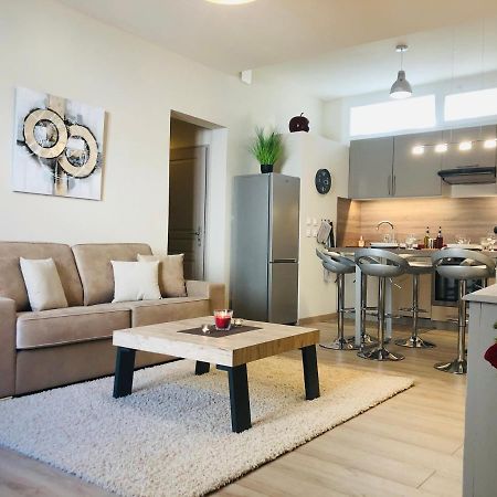 Apartmán Les Volets Rouges Cavaillon Exteriér fotografie