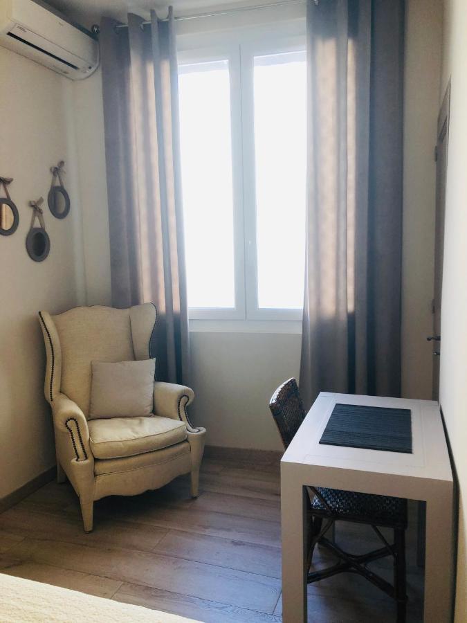 Apartmán Les Volets Rouges Cavaillon Exteriér fotografie